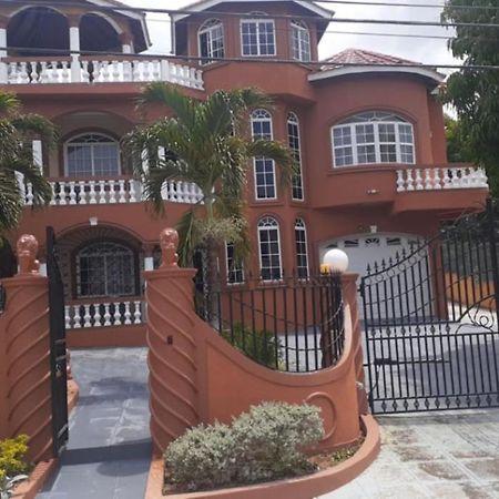 Cazwin Villas Montego Bay Exteriör bild